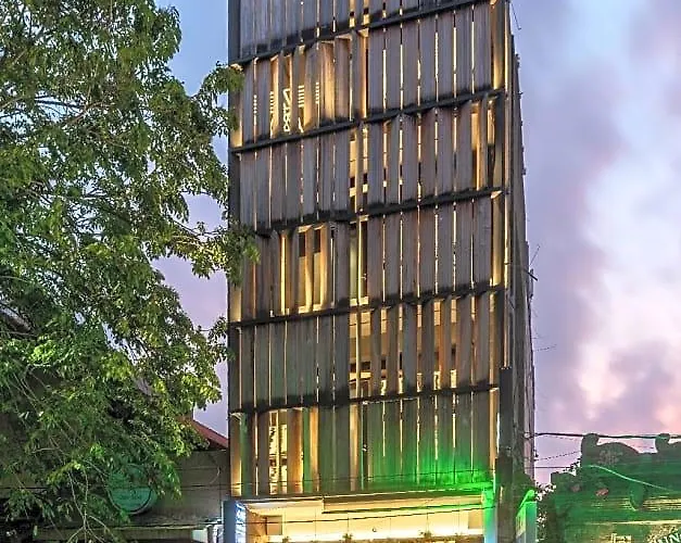 ホテル M Boutique Legian